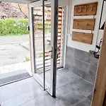 Wald - Im Skigebiet Gerlitzen & Ossiacher דירה בודנסדורף